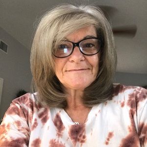 Meet your Posher, Ofelia